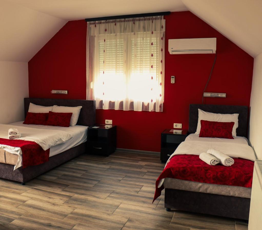Restoran & Motel Manjez Bijelo Polje Ngoại thất bức ảnh